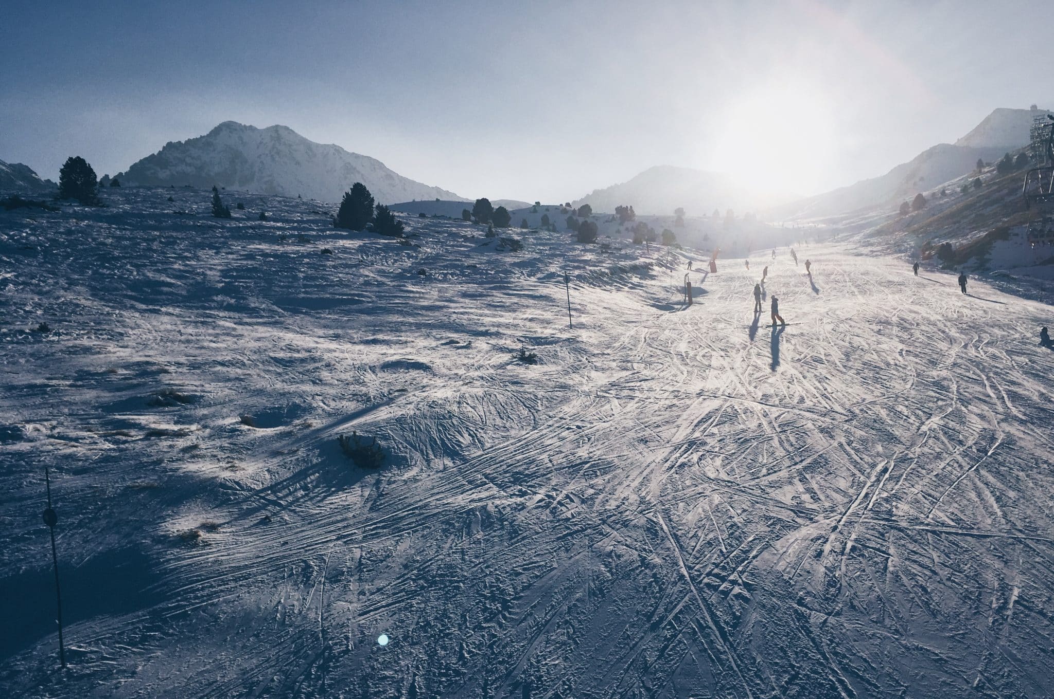 Sol i neu esperem que trobeu quan visiteu l'estació d'esquí d'Arinsal.